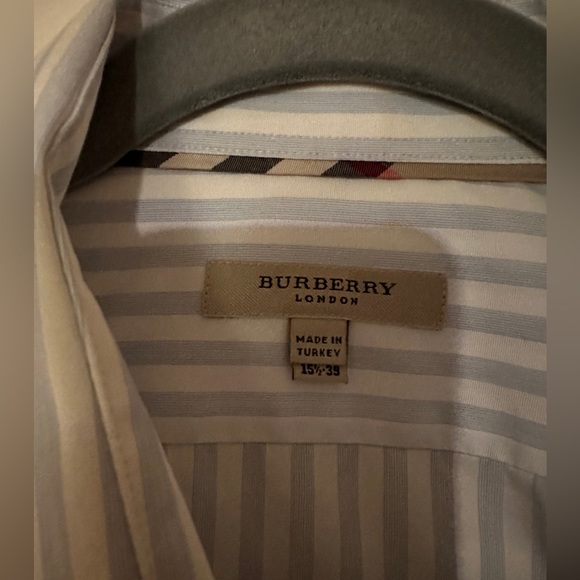 White & blue Burberry men’s Size 15.5. Dress shirt with option for cuff link. - Picture 4 of 4